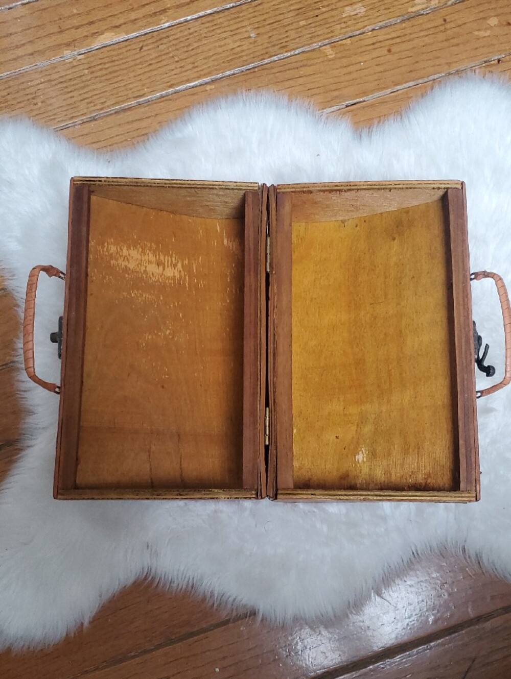 Vintage Mandala Embossed Leather Wooden Box Handcrafted Clutch with Top Handle - Picture 6 of 9